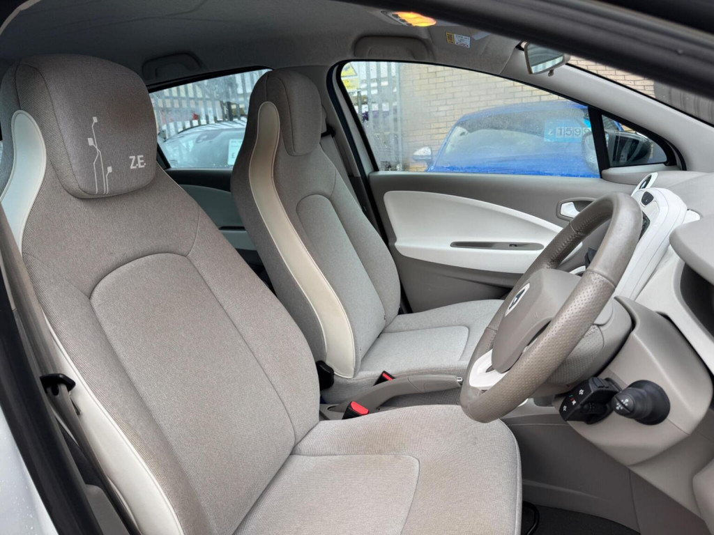 RENAULT ZOE
