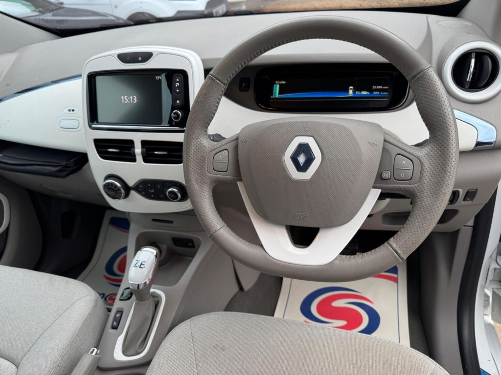 RENAULT ZOE