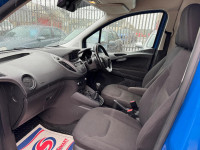 FORD TRANSIT COURIER