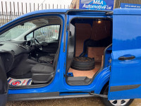 FORD TRANSIT COURIER