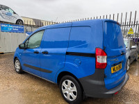FORD TRANSIT COURIER