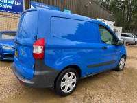 FORD TRANSIT COURIER