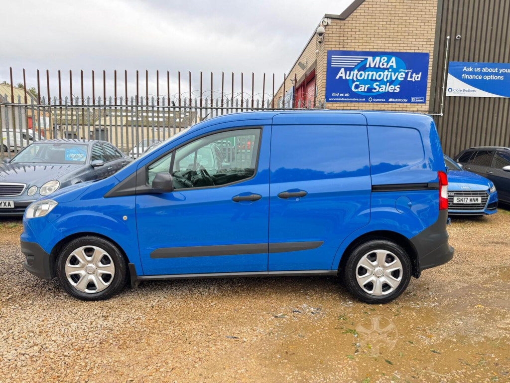 FORD TRANSIT COURIER