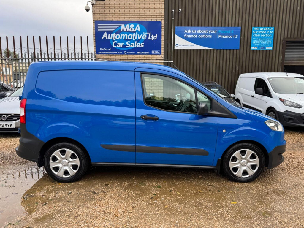 FORD TRANSIT COURIER