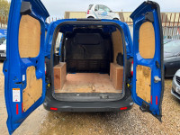 FORD TRANSIT COURIER