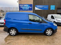FORD TRANSIT COURIER